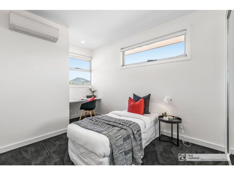 4/100 Civic Parade, Altona VIC 3018