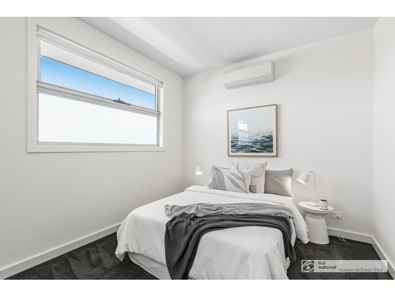 4/100 Civic Parade, Altona VIC 3018