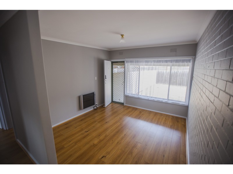 5/8 Romawi Street, Altona VIC 3018