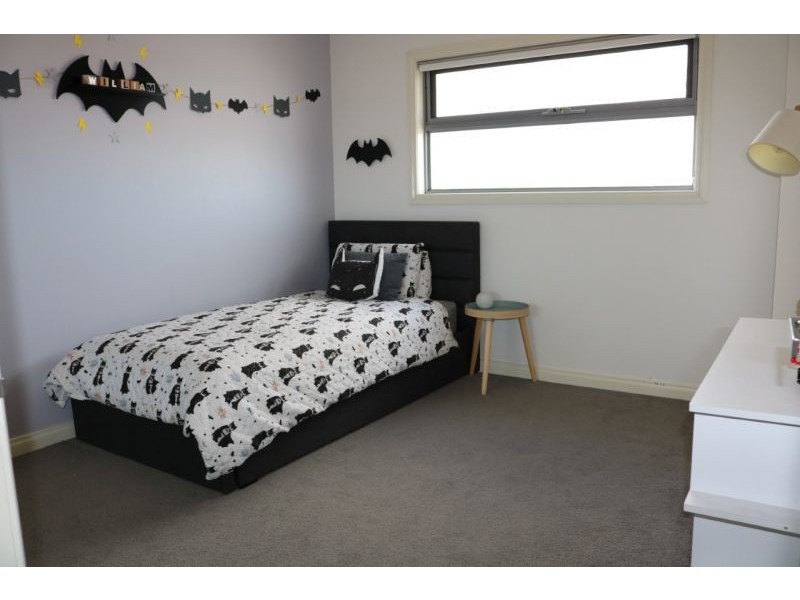 100A Second Avenue, Altona North VIC 3025