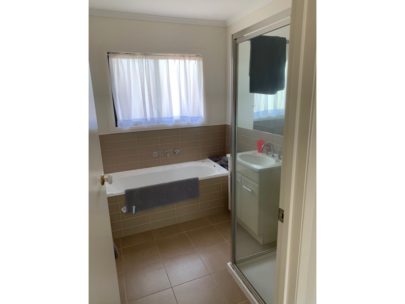 1/9-10 Birkett Court, Altona Meadows VIC 3028