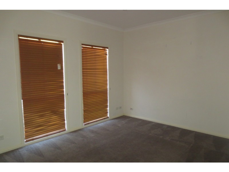 1/9-10 Birkett Court, Altona Meadows VIC 3028