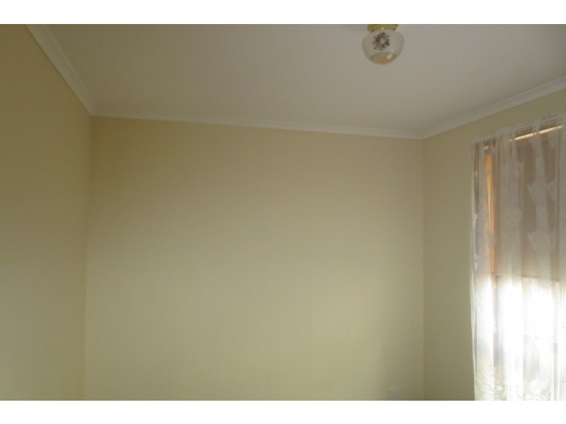 2/199 Civic Parade, Altona VIC 3018