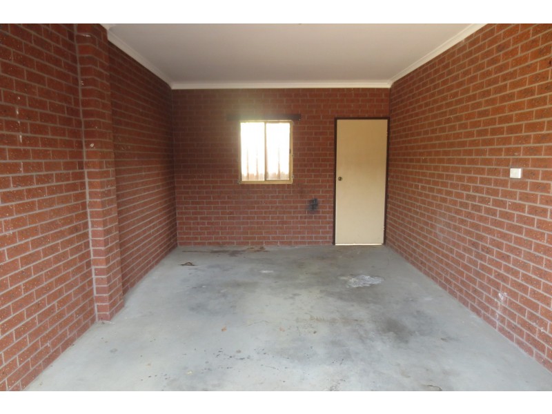 2/199 Civic Parade, Altona VIC 3018