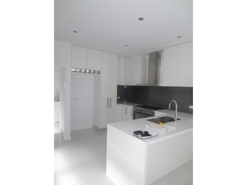 1/4 MacNeil Drive, Altona Meadows VIC 3028