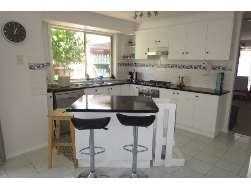 6 Nash Court, Altona Meadows VIC 3028