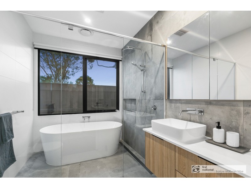 1/16 Cain Court, Altona VIC 3018