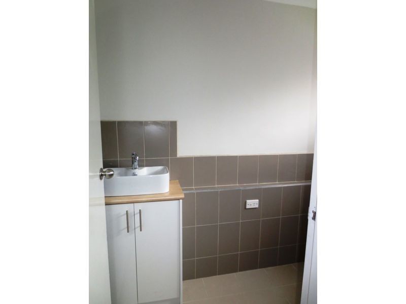 2/48 Sargood Street, Altona VIC 3018