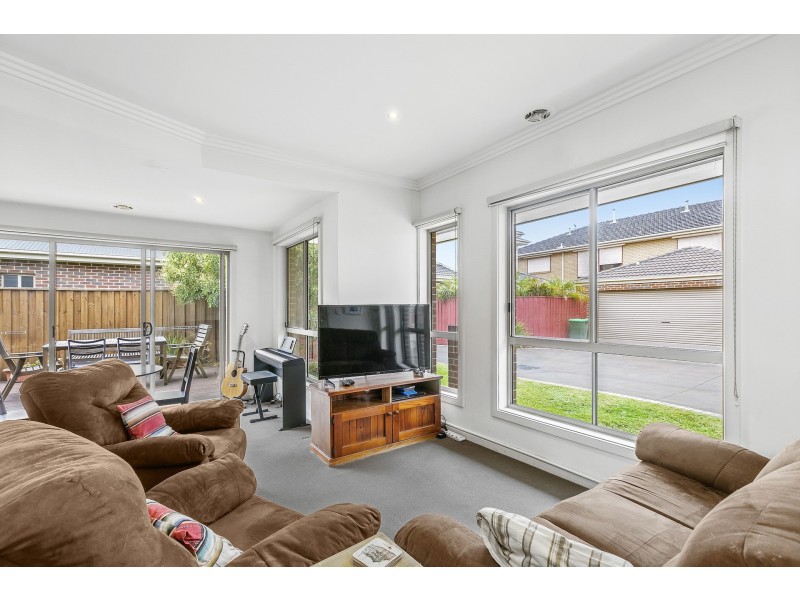 3/32 Civic Parade, Seaholme VIC 3018