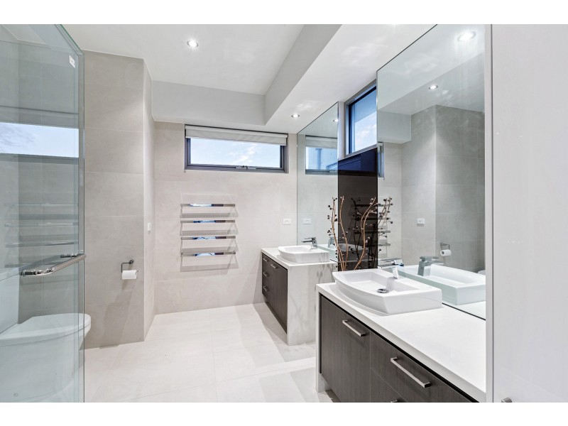 11 McBain Street, Altona VIC 3018