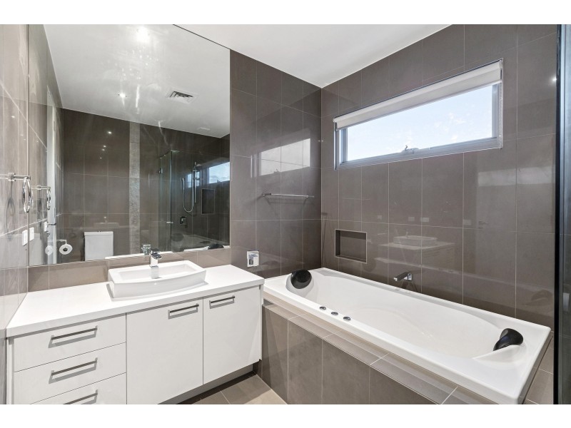 11 McBain Street, Altona VIC 3018