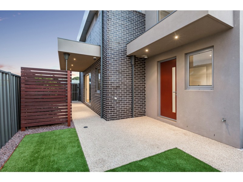 11 McBain Street, Altona VIC 3018