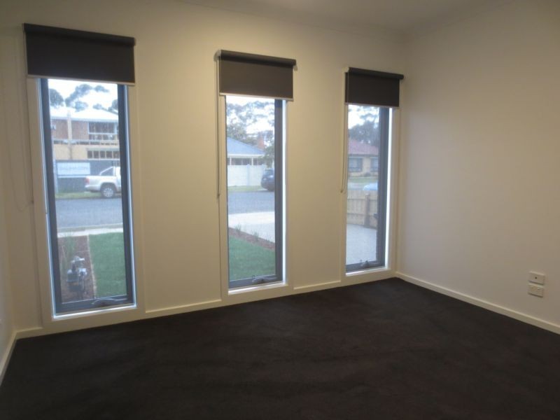 16A Charles Road, Altona VIC 3018