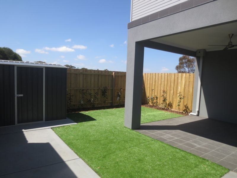 16A Charles Road, Altona VIC 3018