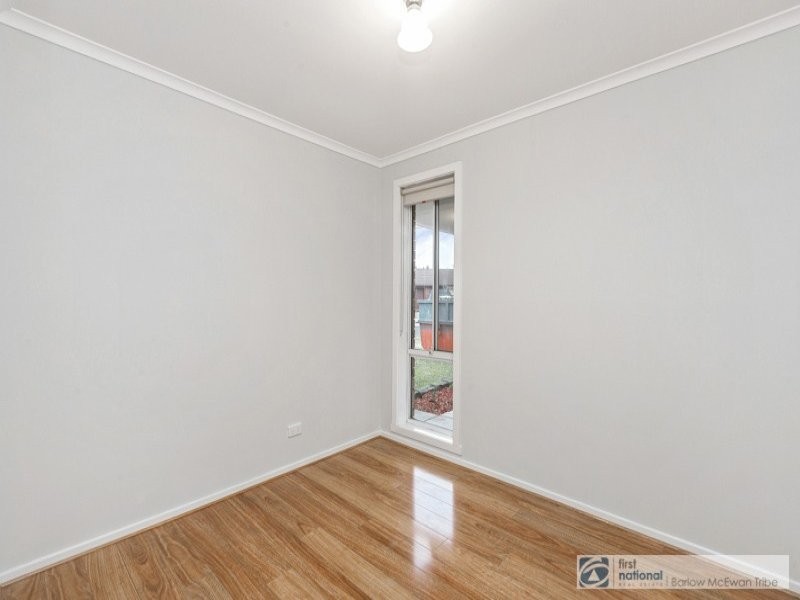 1/9 Dickenson Street, Altona Meadows VIC 3028