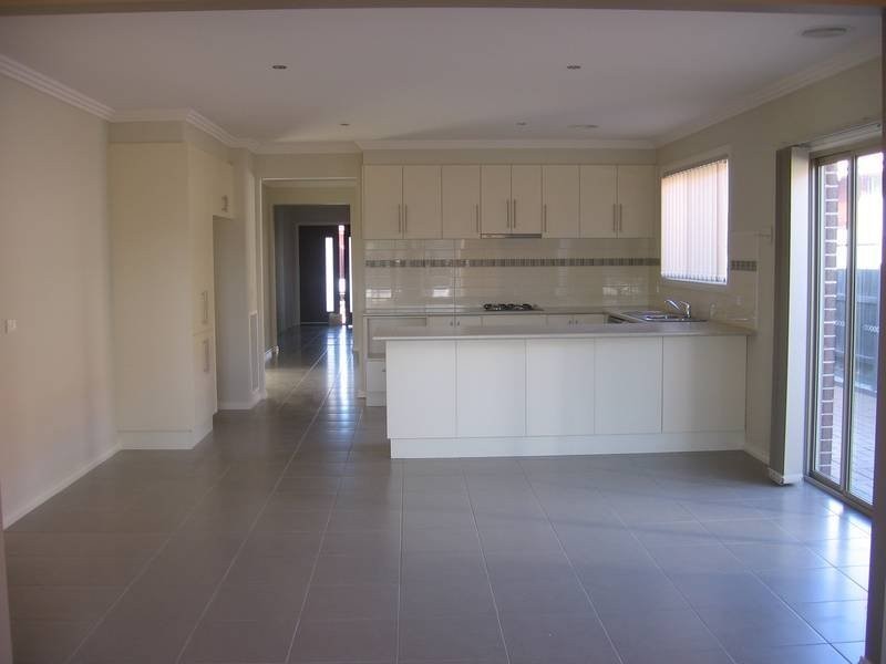 40 Myers Parade, Altona Meadows VIC 3028