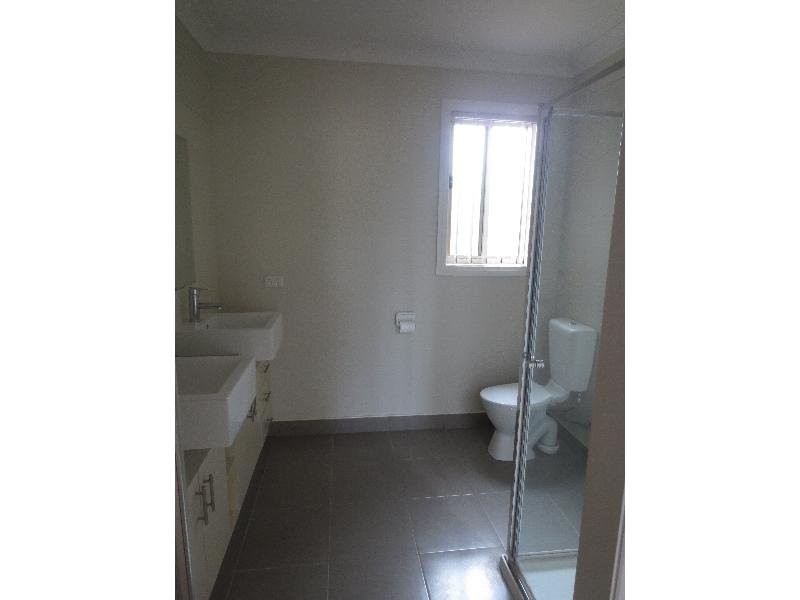 40 Myers Parade, Altona Meadows VIC 3028