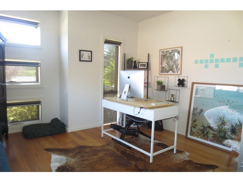 2/12 Ararat Street, Altona North VIC 3025