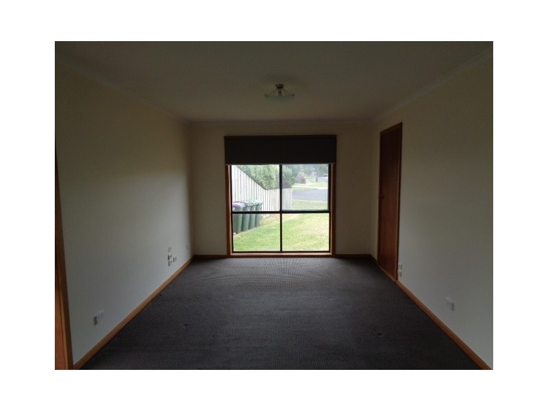 1/10 Cox Court, Altona Meadows VIC 3028