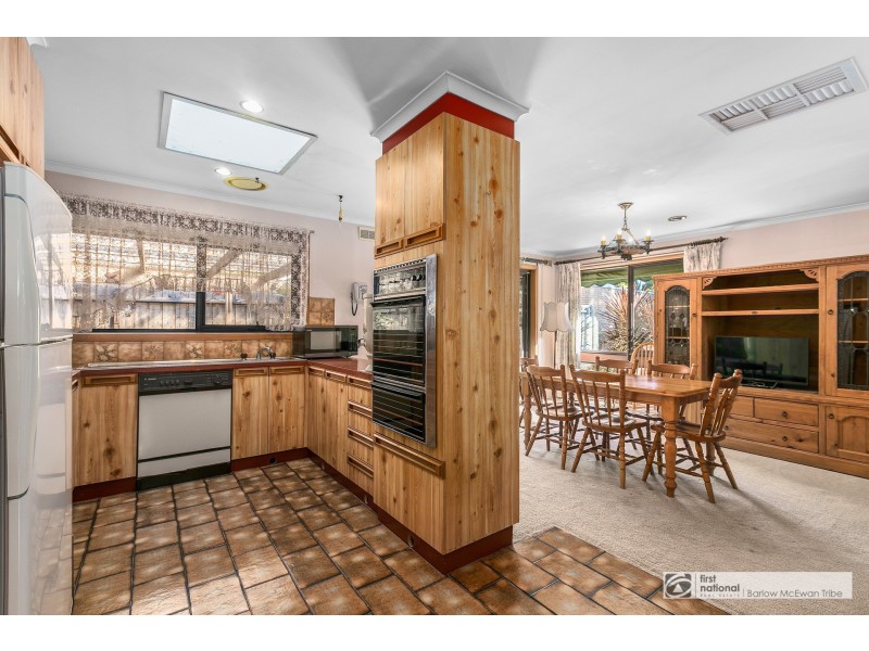 5 Lady Nelson Crescent, Altona Meadows VIC 3028