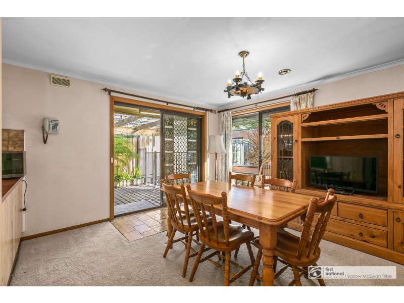 5 Lady Nelson Crescent, Altona Meadows VIC 3028