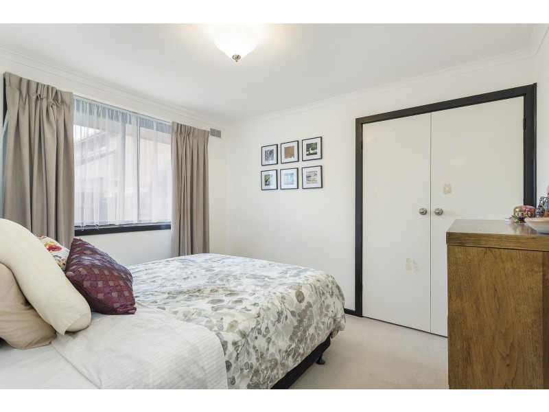 2 Scherman Drive, Altona Meadows VIC 3028