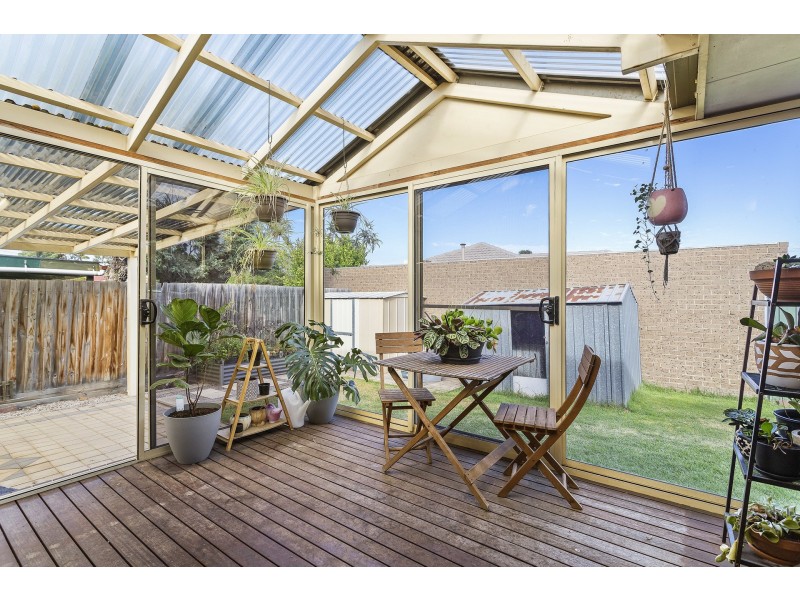 2 Scherman Drive, Altona Meadows VIC 3028