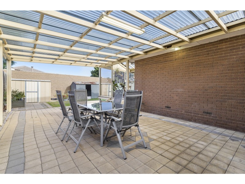 2 Scherman Drive, Altona Meadows VIC 3028