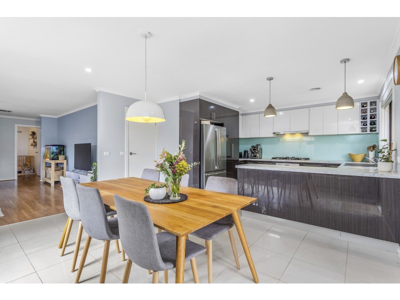 64 Ascot Street South, Altona Meadows VIC 3028