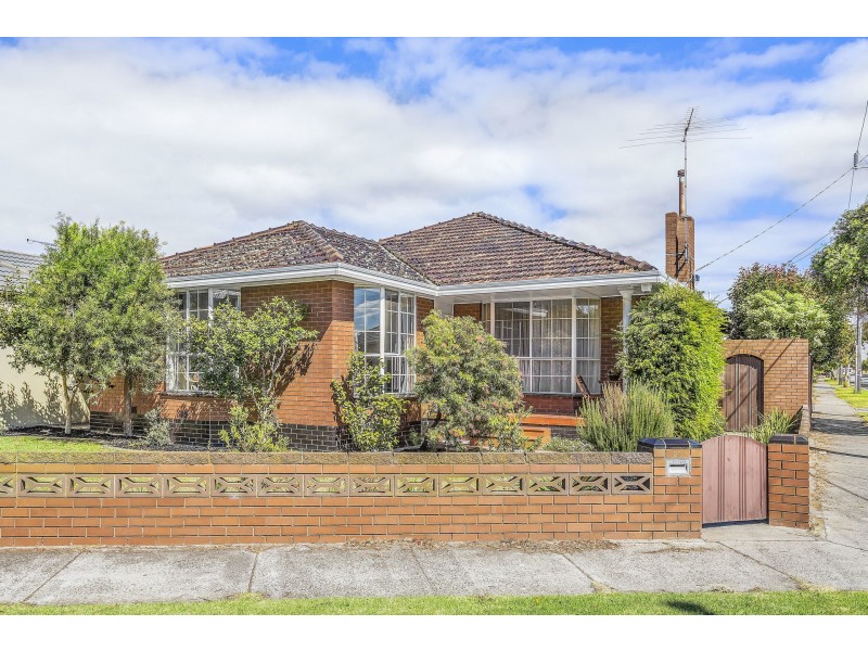 23 Dove Avenue, Altona VIC 3018