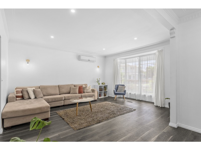 23 Dove Avenue, Altona VIC 3018