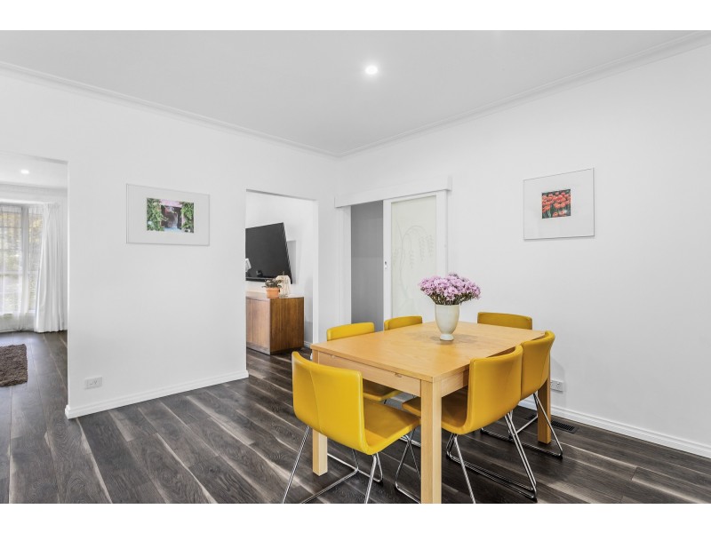 23 Dove Avenue, Altona VIC 3018