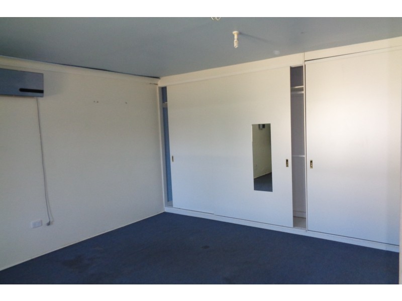 8 Cain Court, Altona VIC 3018