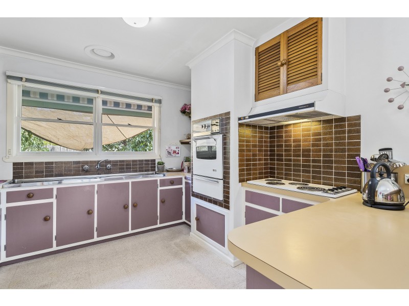 11 Watson Court, Altona VIC 3018