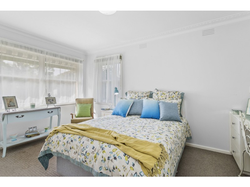 11 Watson Court, Altona VIC 3018