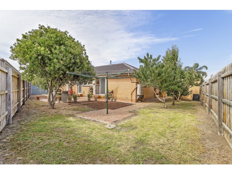 11 Watson Court, Altona VIC 3018