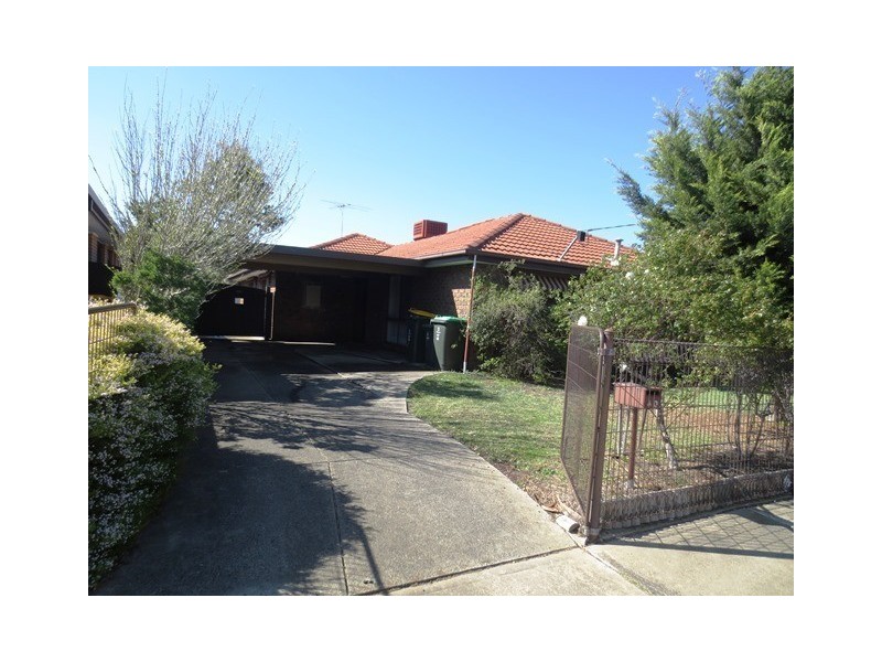 40 Rebecca Crescent, Altona Meadows VIC 3028