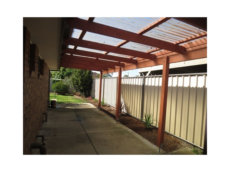 40 Rebecca Crescent, Altona Meadows VIC 3028