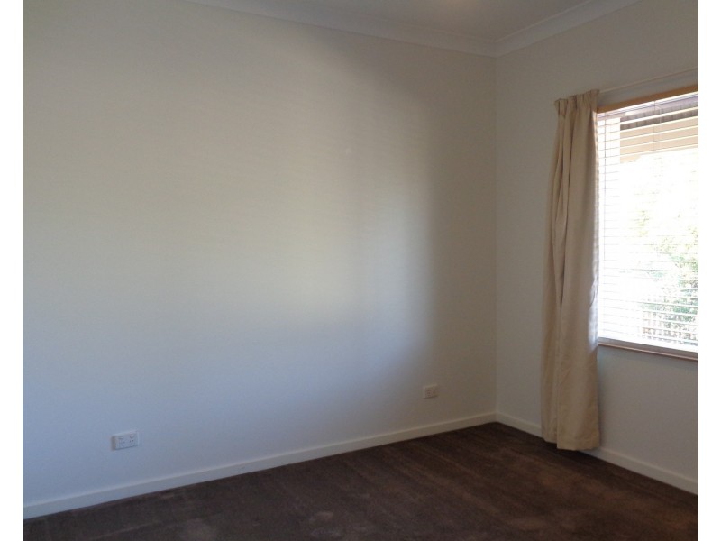 37 Kasem Drive, Werribee VIC 3030