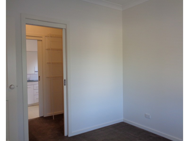 37 Kasem Drive, Werribee VIC 3030