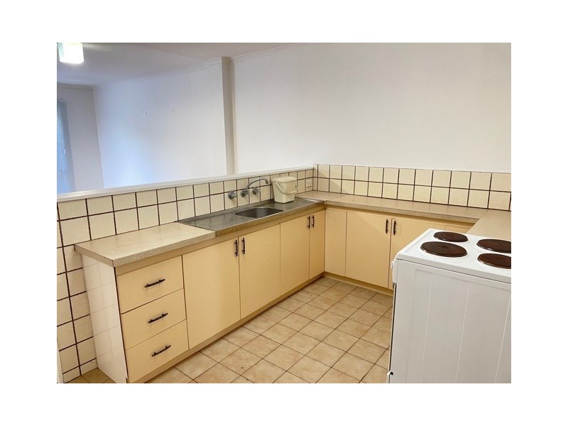 2/42 Woods Street, Newport VIC 3015