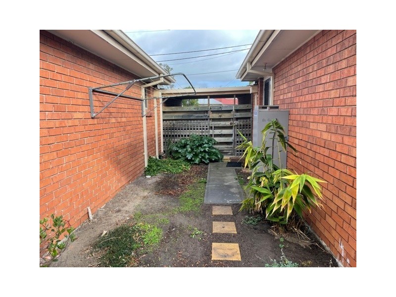 2/42 Woods Street, Newport VIC 3015