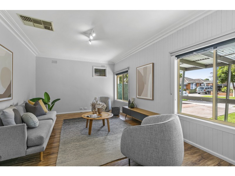 13  Delmont Avenue, Altona VIC 3018