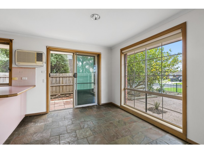 1/19 Romawi Street, Altona VIC 3018