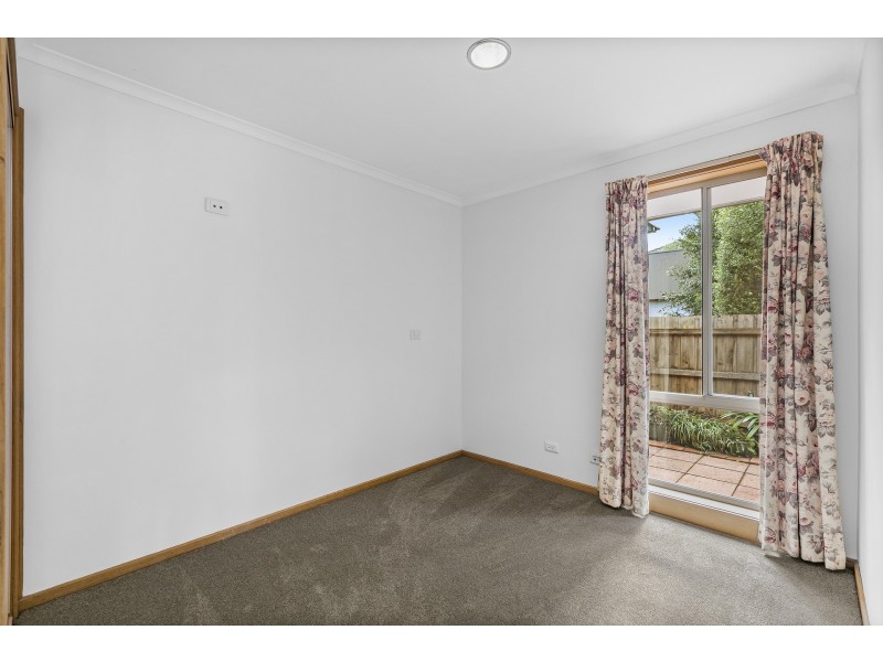 1/19 Romawi Street, Altona VIC 3018