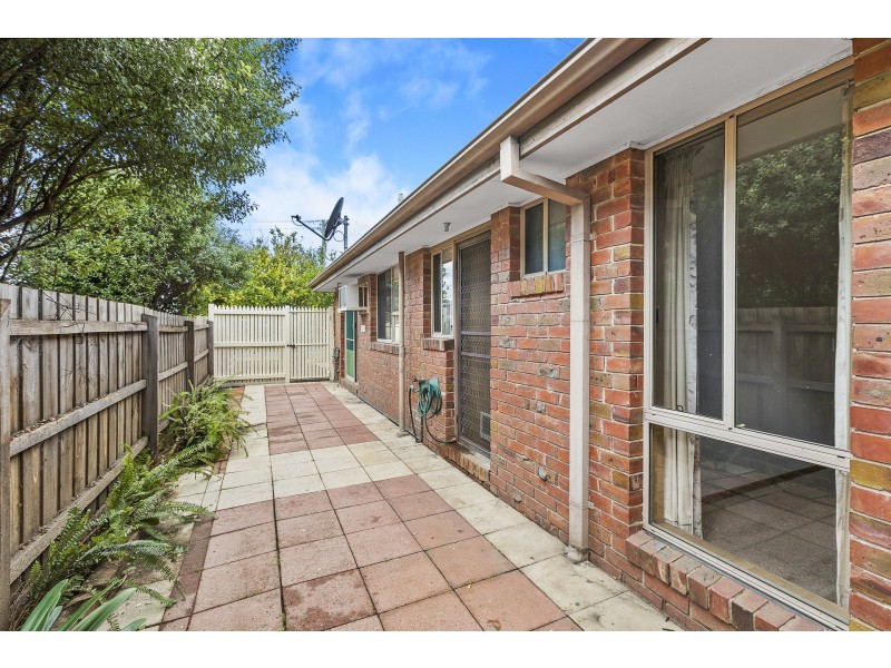 1/19 Romawi Street, Altona VIC 3018