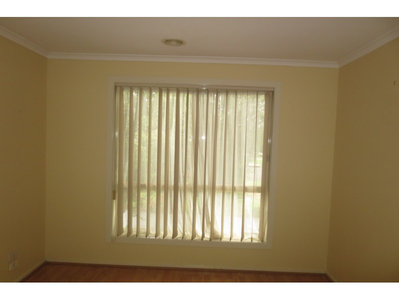 24 Lan Avenue, Altona Meadows VIC 3028