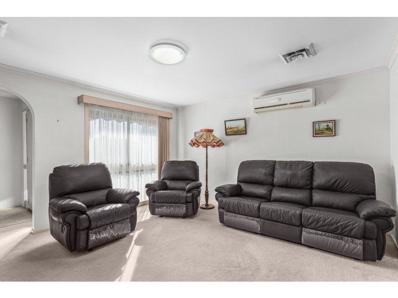 11 Brown Avenue, Altona Meadows VIC 3028