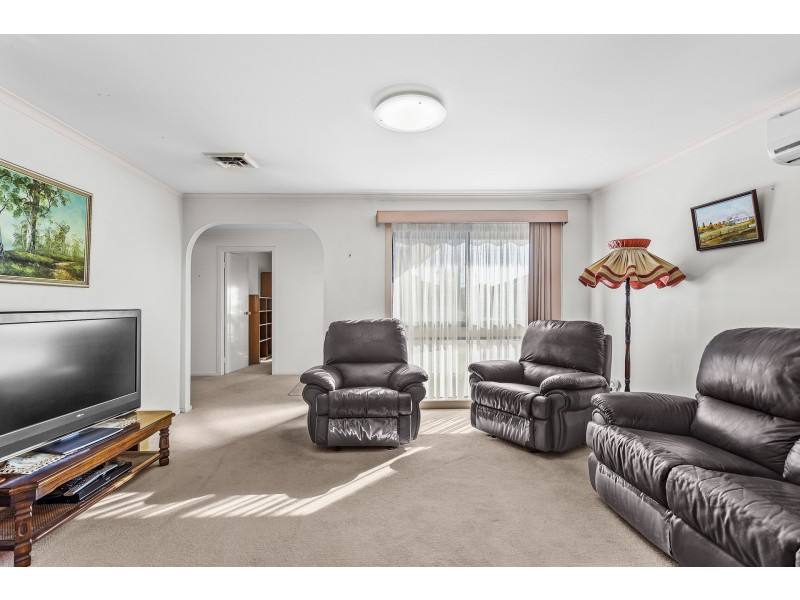 11 Brown Avenue, Altona Meadows VIC 3028