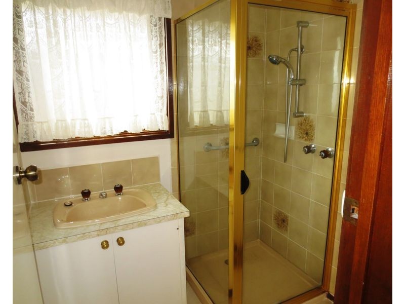 9 Shirley Street, Altona Meadows VIC 3028